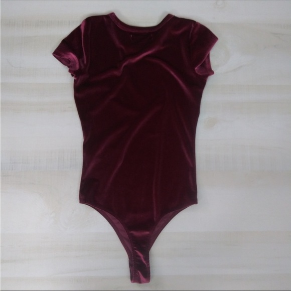 Hollister Bodysuit - Picture 2 of 5